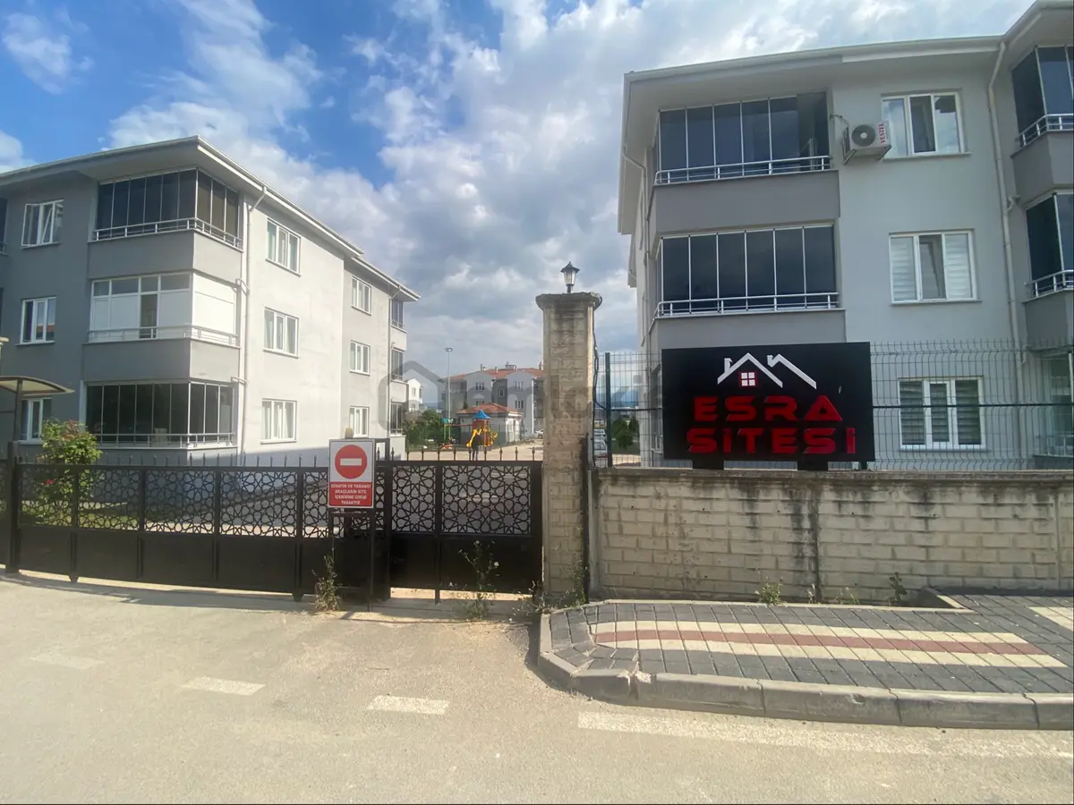 Esra Konut Yapı Kooperatifi elektrik tesisat taahhüt